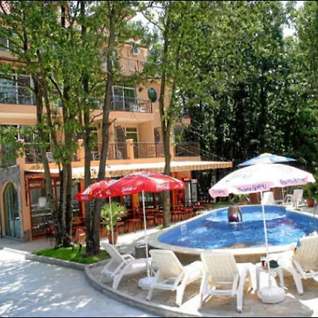 Family Phoenix 호텔 *