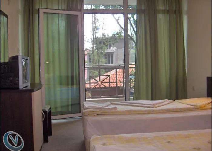 Family Phoenix * كيتن