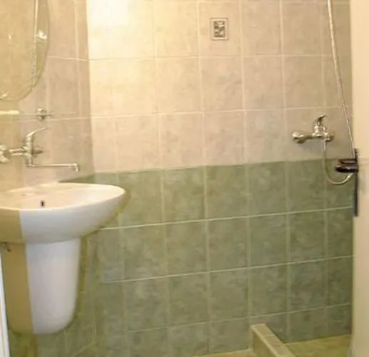 Family Phoenix * كيتن