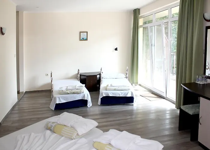 فندق Family Phoenix كيتن